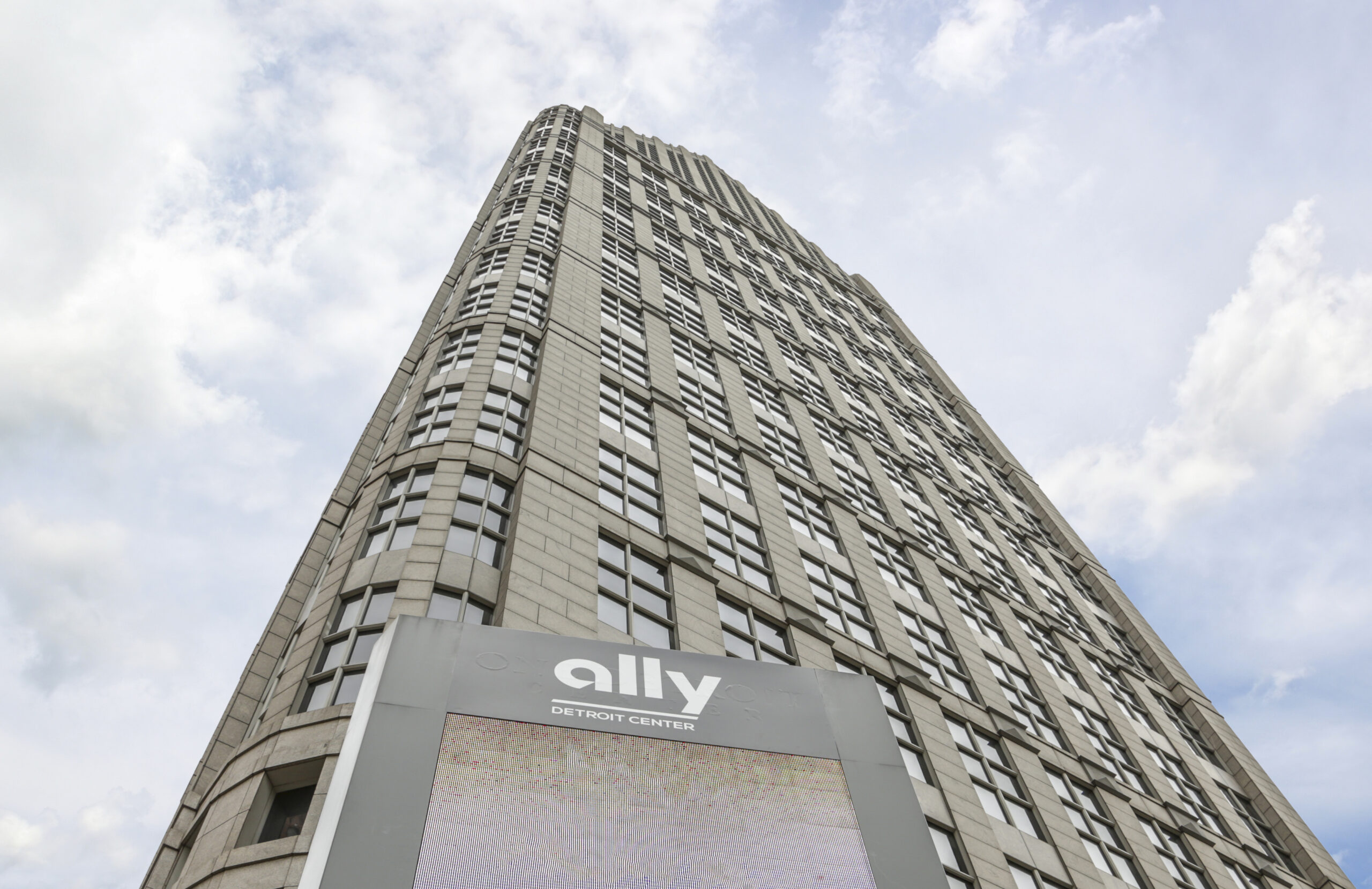 two-lawsuits-accuse-ally-bank-of-failing-to-protect-customer-data