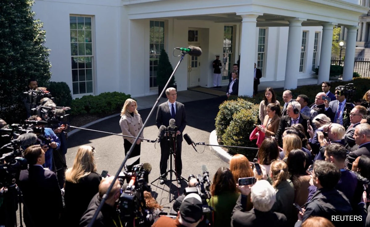 trump-trade-team-chases-90-deals-in-90-days.-experts-say-good-luck-with-that
