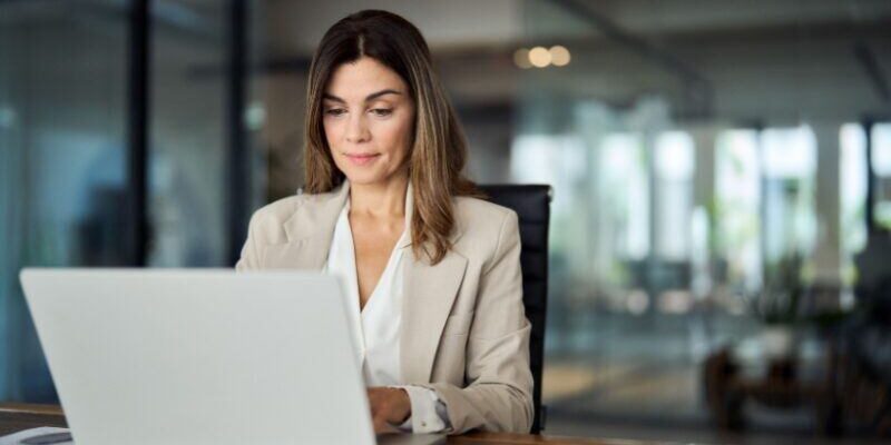7-key-challenges-for-first-time-chros-and-the-role-of-elearning