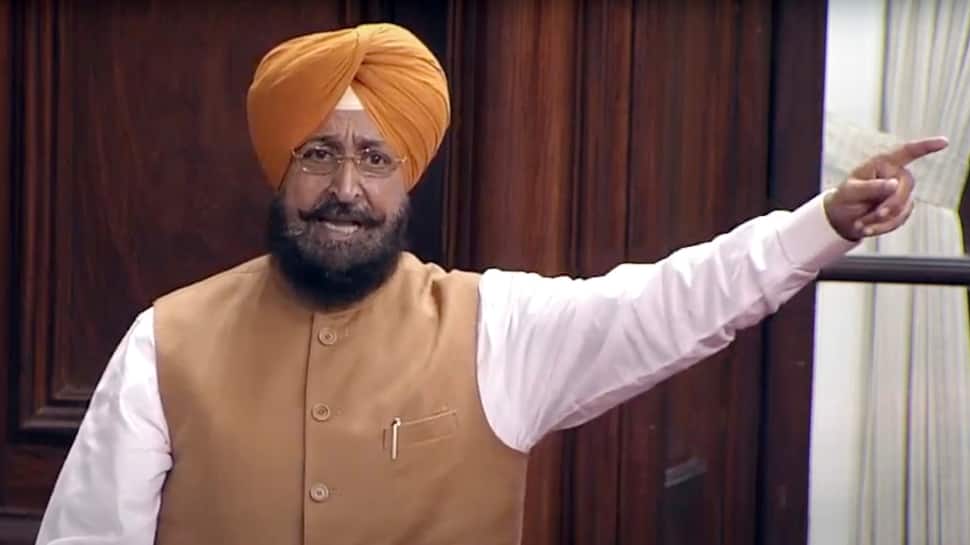 punjab:-police-question-congress-leader-bajwa-over-his-statement-on-bombs-in-state