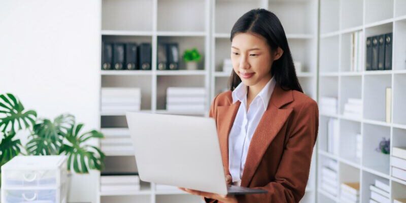 mastering-learning-in-the-flow-of-work-with-digital-adoption-platforms