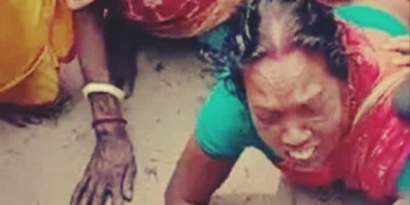 bengal-violence:-women-sob,-break-down-before-ncw-chief-in-riot-hit-murshidabad