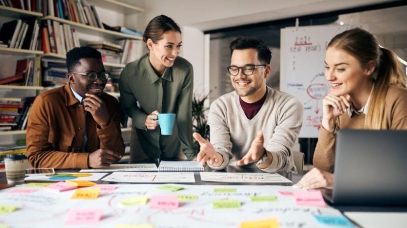 instructional-designer-vs-elearning-developer:-what-are-their-main-differences?