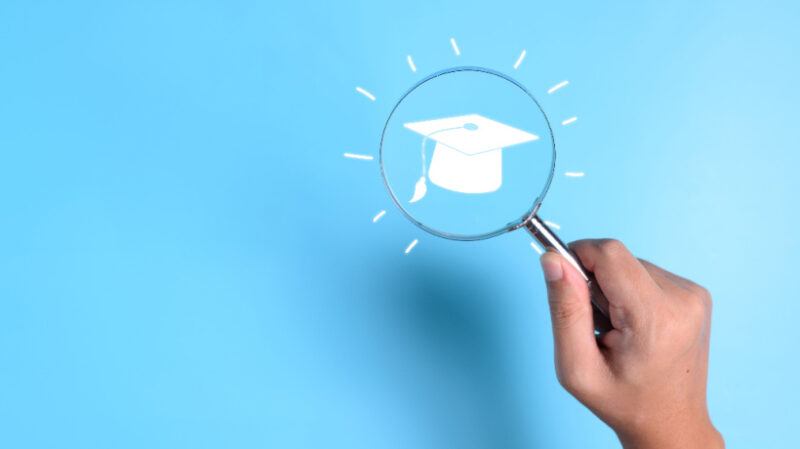 the-transformative-role-of-education:-shaping-minds,-building-futures