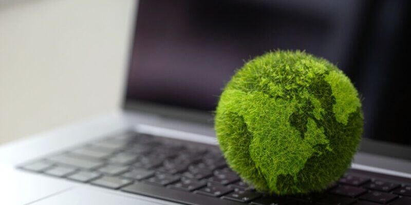 elearning-for-mother-earth:-how-green-tech-and-online-learning-save-our-planet