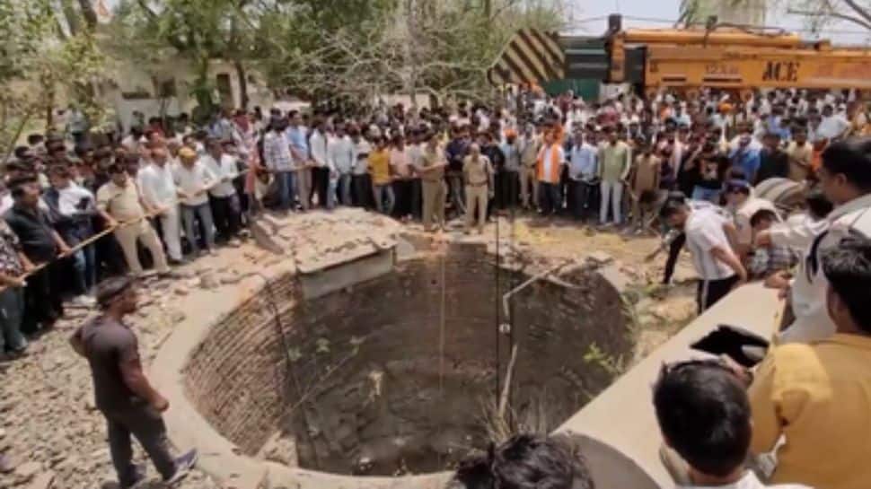 mp:-11-dead-as-van-plunges-into-well;-four,-including-two-children,-critical