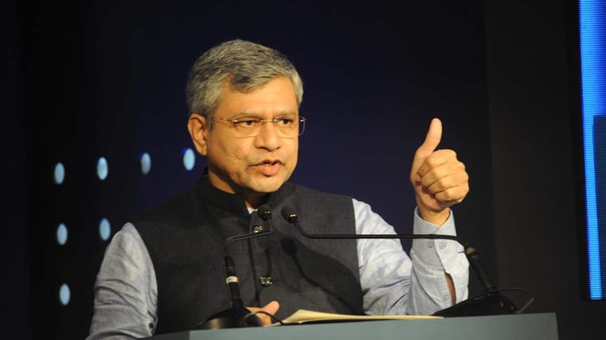 caste-census-to-be-part-of-national-census:-minister-ashwini-vaishnaw-after-union-cabinet-meeting