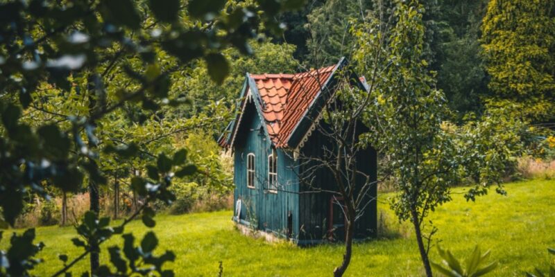 tiny-house-living:-the-future-of-sustainable-and-intentional-living