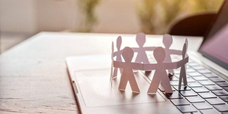 10-ways-to-build-an-engaged-online-community-for-your-course-(based-on-my-experience-as-a-member)