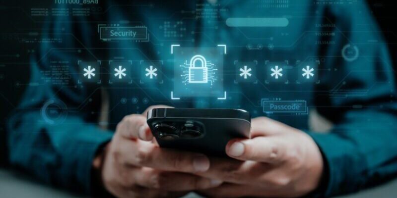 mobile-security-for-employees:-6-tips-to-ensure-your-phone-is-safe