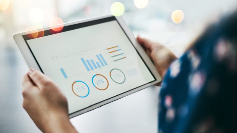top-elearning-data-collection-metrics-to-track-for-better-outcomes