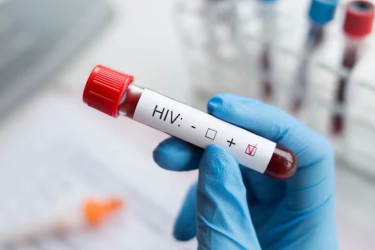 hiv-cases-rising-among-50+-age-group,-says-alarming-lancet-report