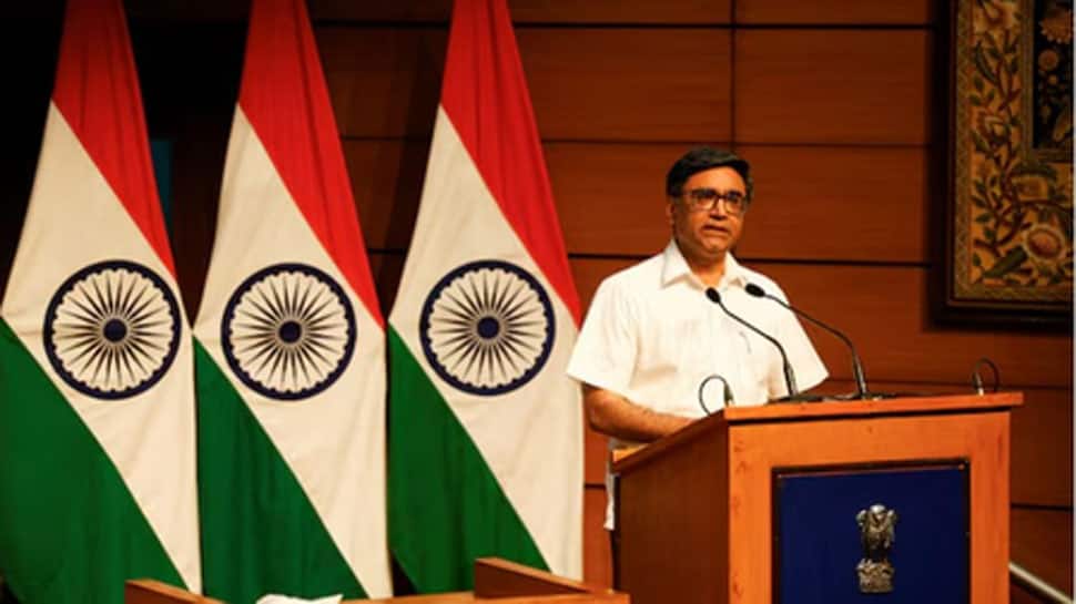india-to-present-its-case-today-before-imf-to-review-bailout-package-to-pakistan
