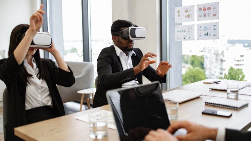 6-elearning-trends-reshaping-corporate-training