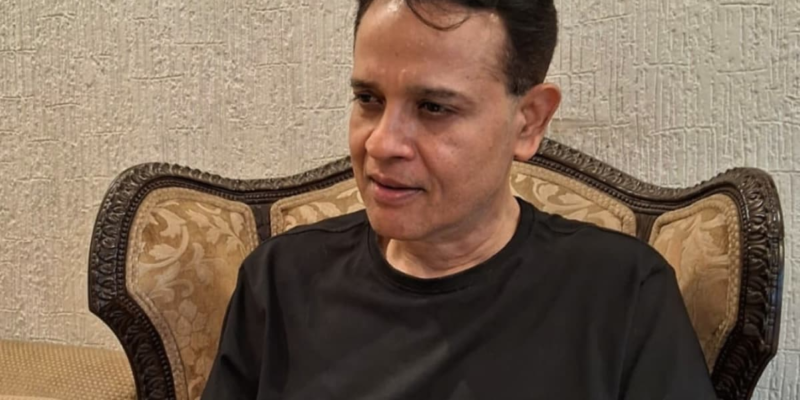 meet-jatin-prithviraj-kapoor,-the-famous-tv-actor-who-is-also-kareena’s-uncle