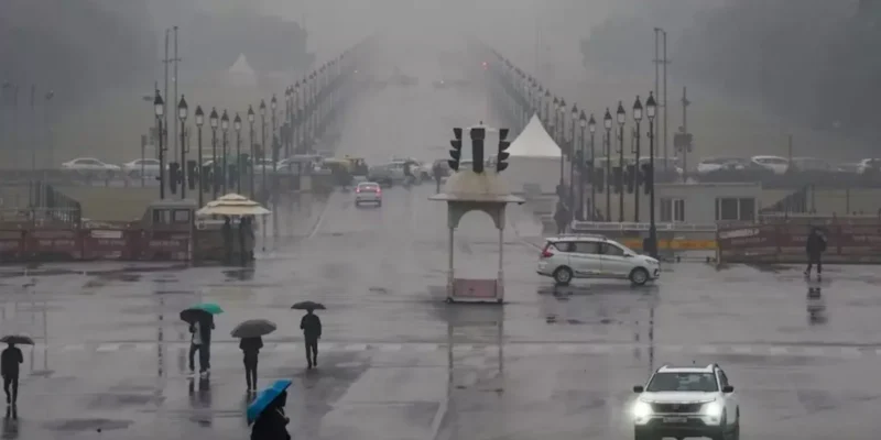 stay-healthy-during-sudden-rains:-expert-tips-to-prevent-colds,-fever,-and-infections