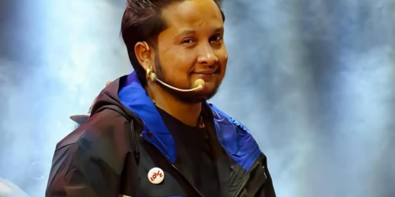 indian-idol-12-winner-pawandeep-rajan-gets-heartwarming-surprise-at-hospital