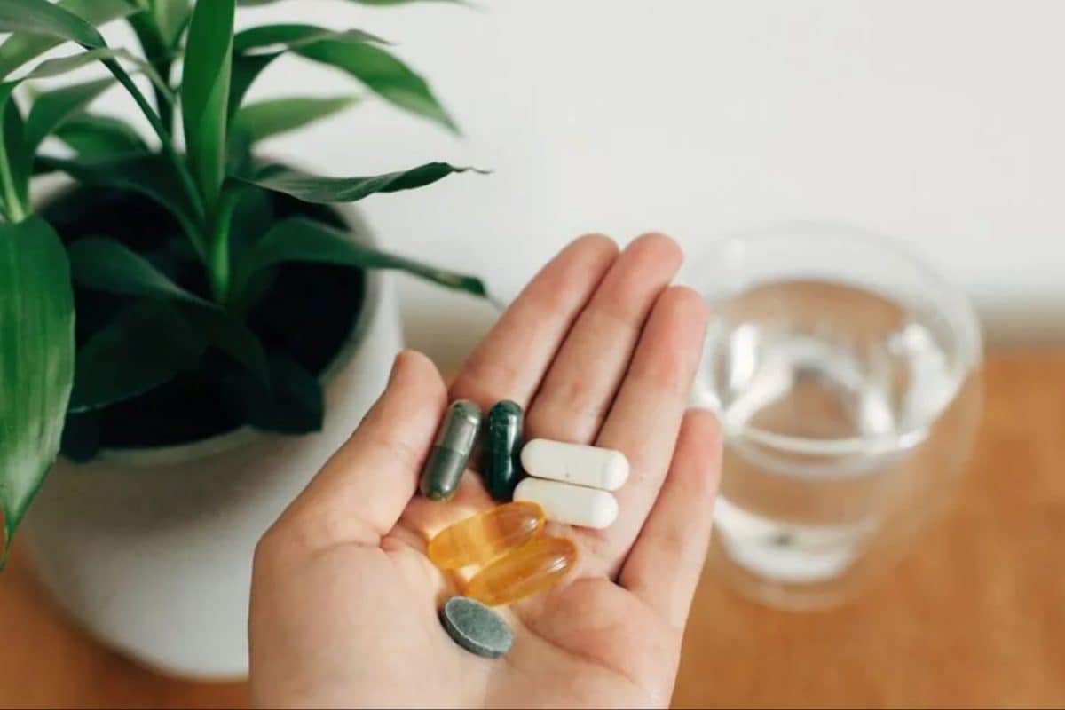 6-essential-supplements-to-stay-strong-and-healthy-in-your-30s