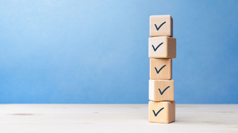 top-7-must-have-lms-features-for-2025:-a-guide-for-l&d-leaders