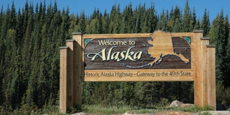 10-pros-and-cons-of-living-in-alaska