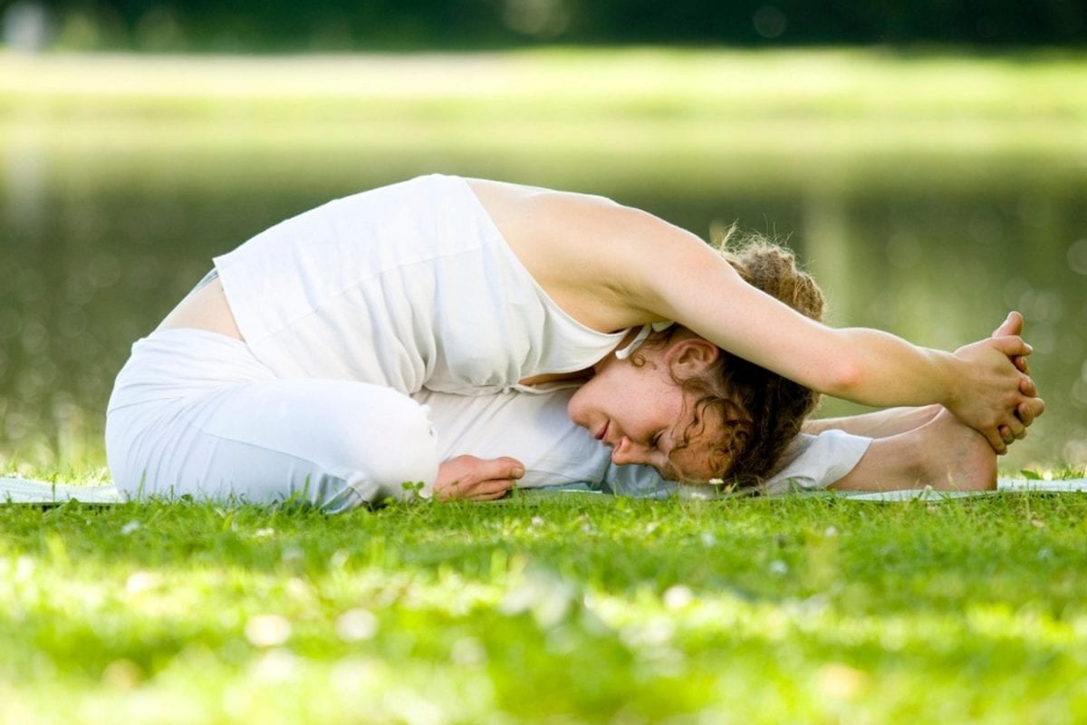 trouble-sleeping?-try-these-6-easy-yoga-poses