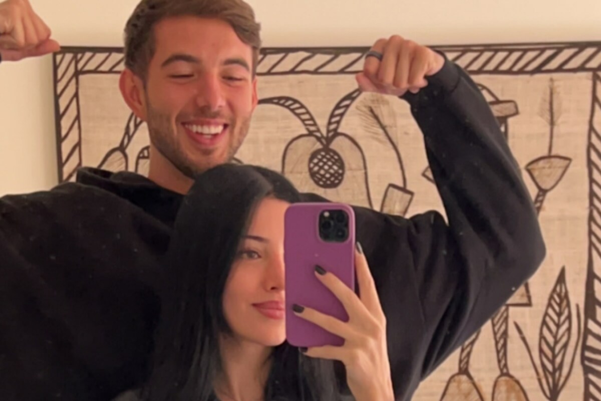 youtuber-wizard-liz-accuses-fiance-of-cheating,-wants-to-sell-engagement-ring