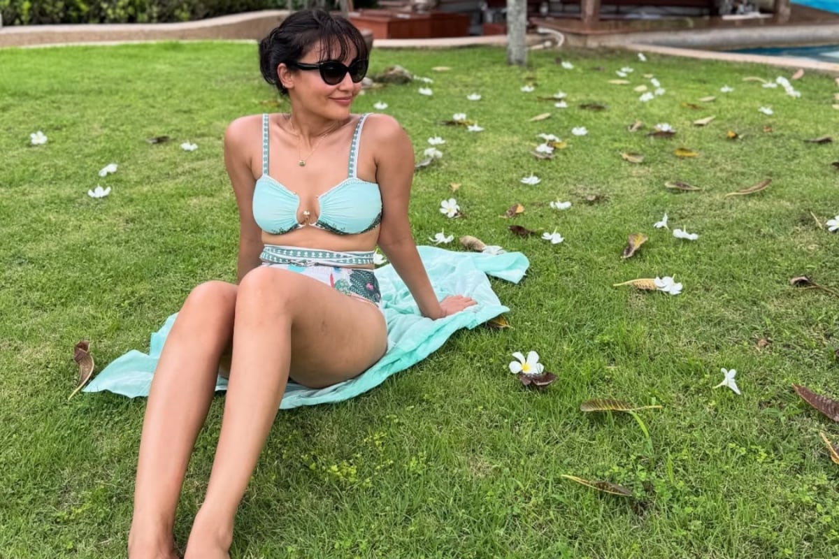 surbhi-jyoti’s-bikini-pics-prove-she-is-still-in-vacation-mode