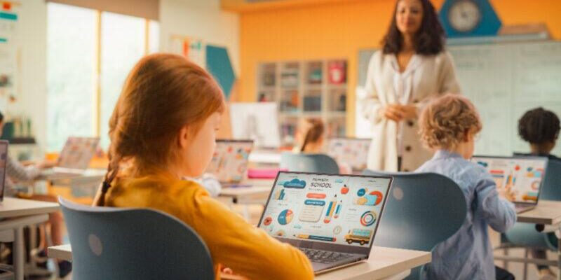 elearning-for-small-schools:-challenges,-opportunities,-and-the-tools-that-make-it-possible