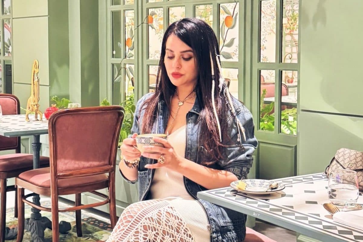 sara-arfeen-khan-says-she-spoke-to-salman-khan-‘entire-night’-at-bigg-boss-18