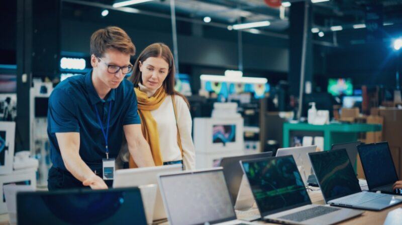 technical-training-for-field-sales-and-service-with-smarter-elearning-curriculums