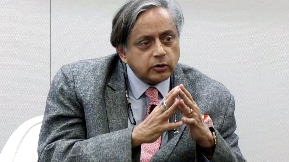 shashi-tharoor-admits-differences-with-congress-leadership,-says-`no-one-has-reached-out-to-me`