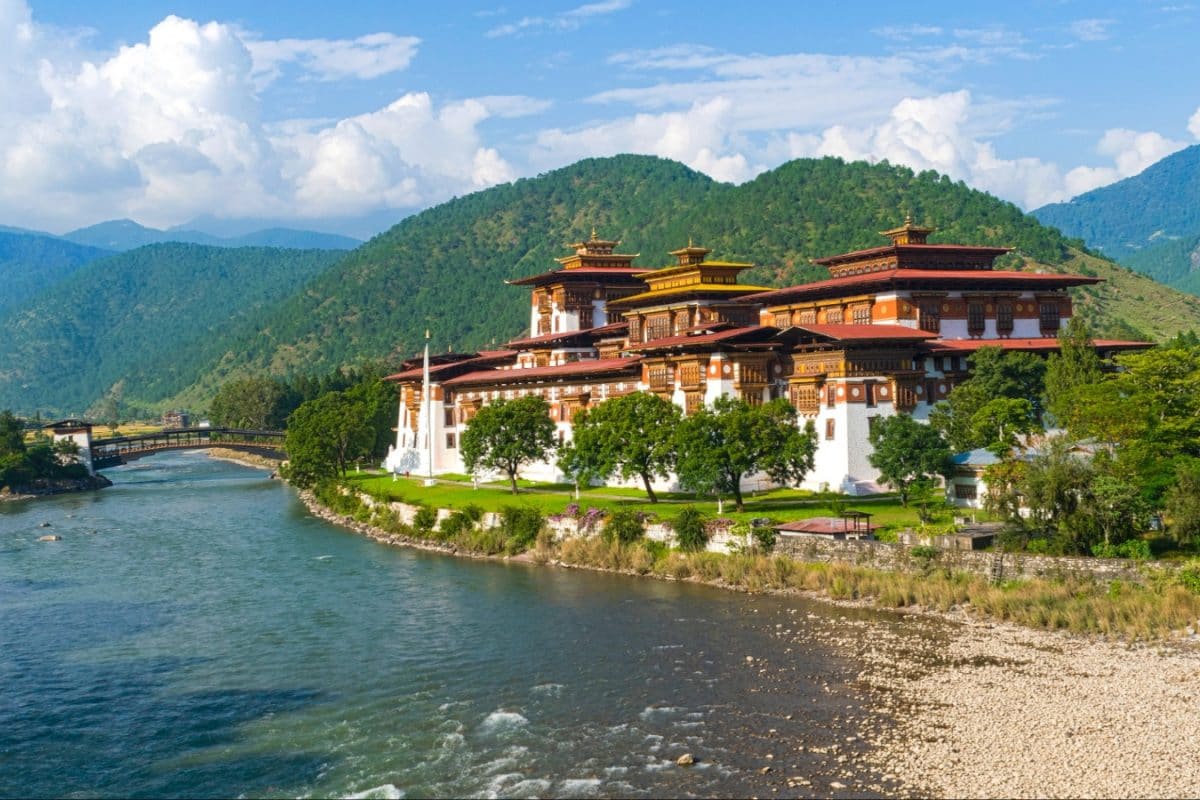 press-pause-this-holiday:-5-dreamy-getaways-that-let-you-truly-unplug