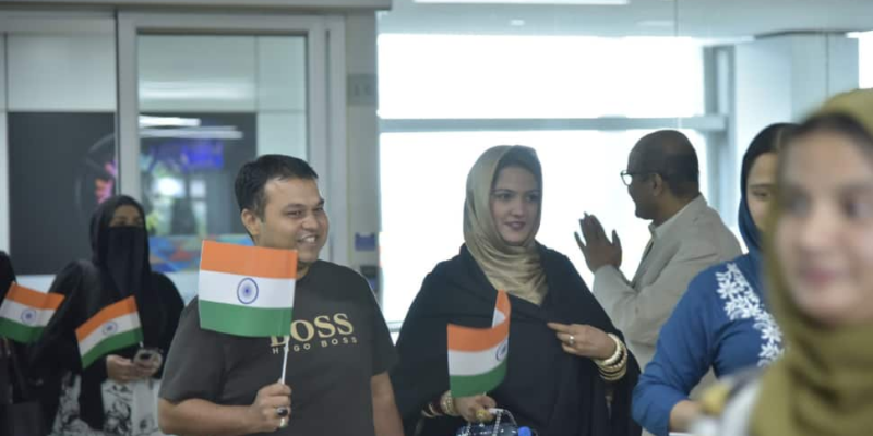 indian-nationals-share-relief,-after-evacuation-from-iran;-827-brought-back-so-far