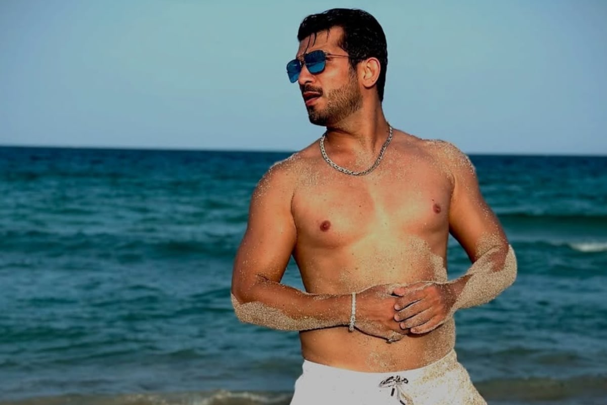 arjun-bijlani-is-soaking-in-vitamin-sea-at-miami-beach,-fans-say-‘humay-bhi-jaana-hai’