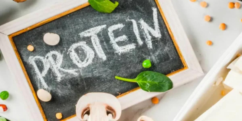 high-protein-lunches-for-when-you’re-too-busy-to-sit-down