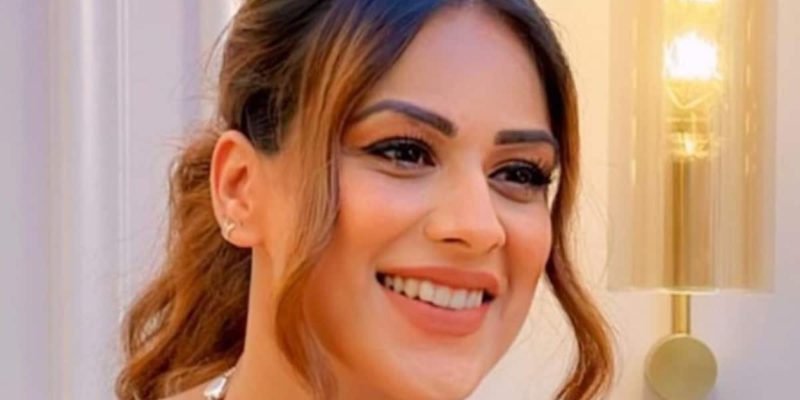 nia-sharma-gets-emotional-saying-goodbye-to-the-‘pookie-cast’-of-laughter-chefs-2