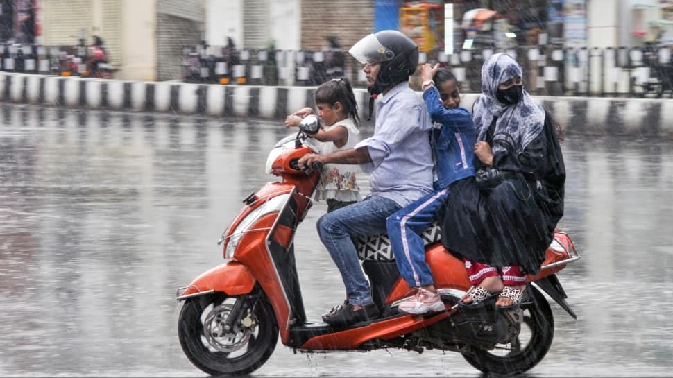madhya-pradesh-under-heavy-rain-alert:-imd-issues-orange-warning-for-10-districts