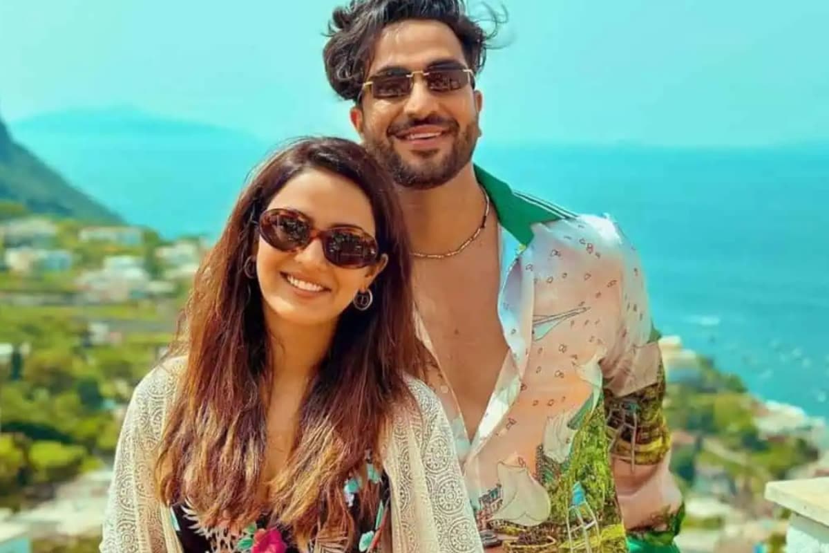 jasmine-bhasin-shines-in-aly-goni’s-latest-story-and-so-does-their-chemistry