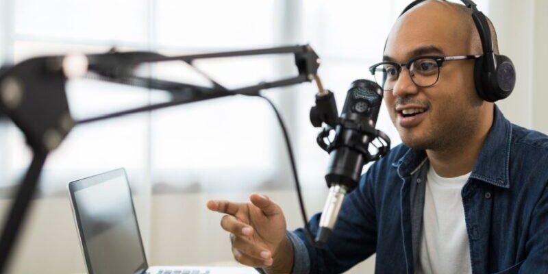 online-training-podcasts:-6-creative-ways-to-reduce-work-mistakes