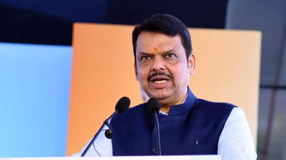 fadnavis-terms-uddhav-thackeray’s-marathi-rally-speech-‘rudali’-address-for-this-reason